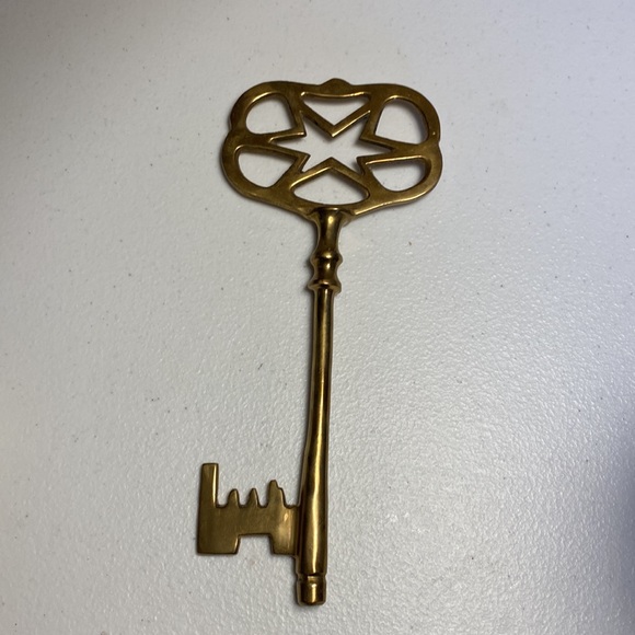 Brass Skeleton Key Paperweight - Picture 2 of 3